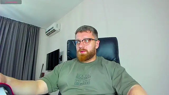 findom_guy - Findom_guy's free webcam - UK Sex Cams