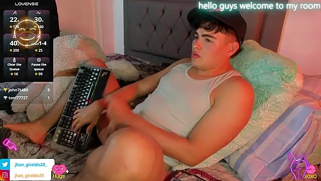 kamii_22 - Kamii_22's free webcam - UK Sex Cams