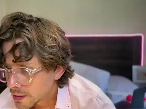 mcklister_kinky_feets webcam