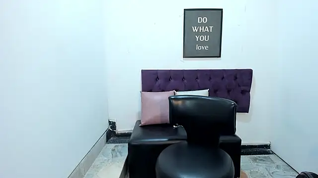 TomBoy_Natali webcam