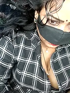 delhi_patola (F young) - Boobs show