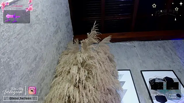 Lena_helleen live sex cam