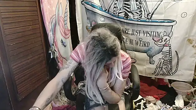 Ombeline1 live sex cam