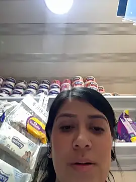 emilyjohanson (G young) - I kick my ass in the store