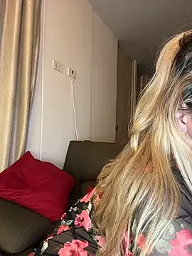 milablossom-with-pussy - Milablossom-with-pussy's free webcam - UK Sex Cams