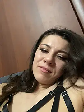 onlyleila - OnlyLeiLa's free webcam - UK Sex Cams