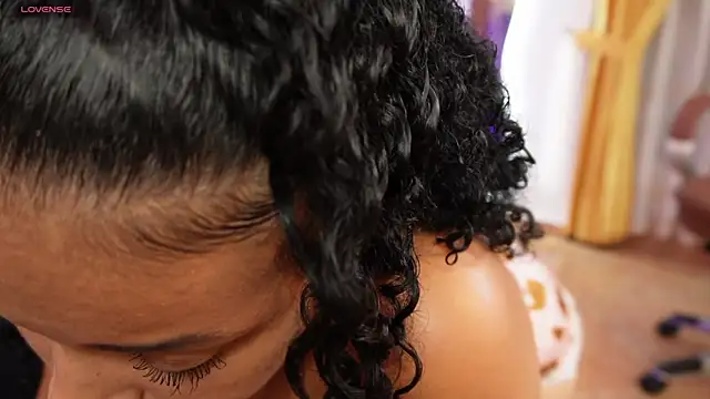 kim_belucci - Kim_Belucci's free webcam - UK Sex Cams