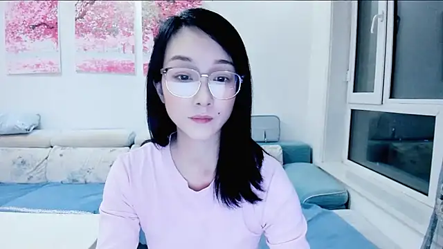 美女NIAN-er在线直播