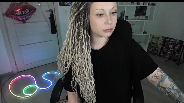 honeysallymoore - HoneySallyMoore's free webcam - UK Sex Cams