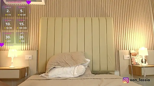 alessia_moon1 webcam