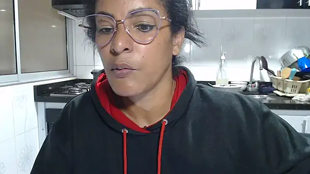 kateleyagrey's Stripchat show and profile