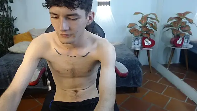 trevor_mob - Trevor_mob's free webcam - UK Sex Cams