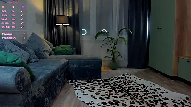 Shanita_moon live sex cam