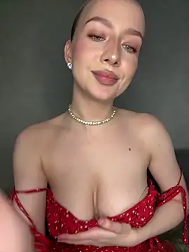 Webcam Model (MissOyee) is live