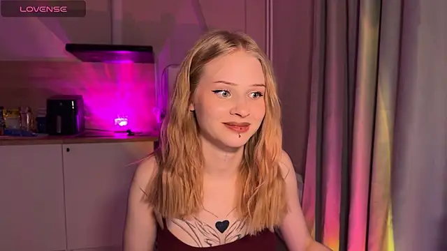 lisa_barbie - Lisa_barbie's free webcam - UK Sex Cams