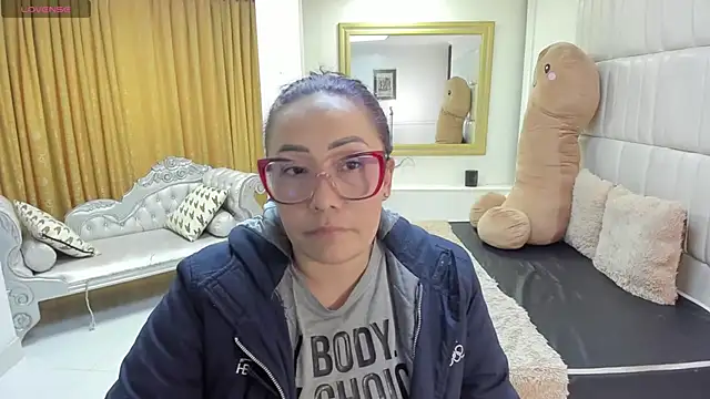 gaby_trent - Gaby_trent's free webcam - UK Sex Cams