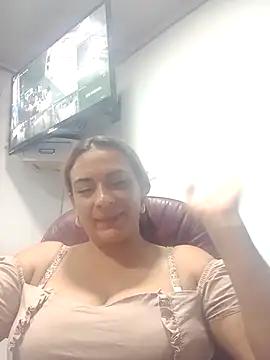 milf-prettyboobs - Milf-Prettyboobs's free webcam - UK Sex Cams