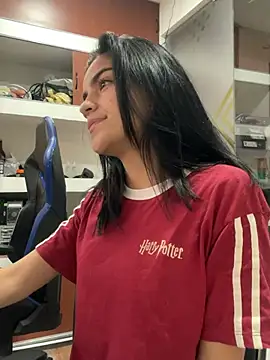 bliinkii_and_luka_ (F young) - Show Tits in the company window