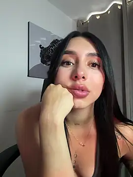 Webcam Model (isabella_jade)  is live.Free join now!