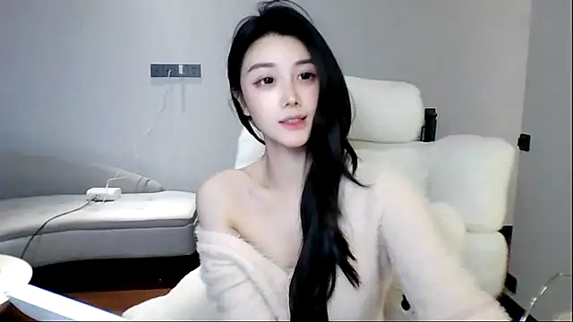 medelineayr - MedeLineayr's free webcam