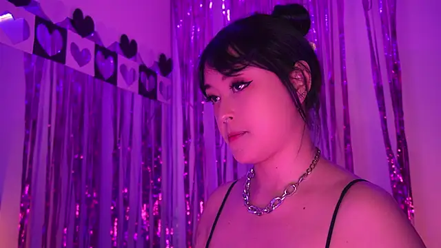 gloomydoll - Gloomydoll's free webcam