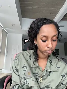 Your_Paris live sex cam