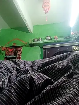 pvt chat SpicyRoshni