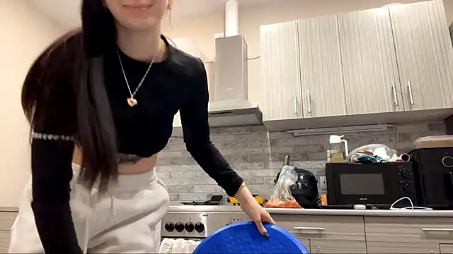 LaraDraggoo live sex cam