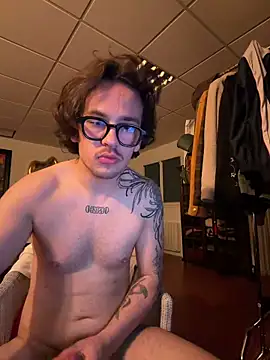 hardmecl (M young) - Entièrement nues