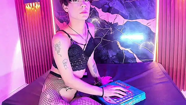 master_play_house - MASTER_PLAY_HOUSE's free webcam - UK Sex Cams