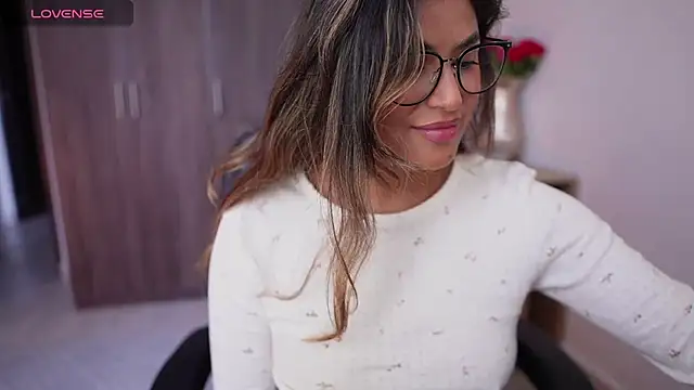 SaraParisi live sex cam