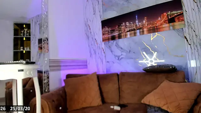 Thiana_Rogers webcam