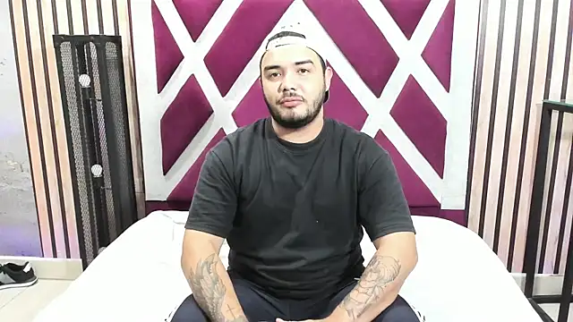 boyhotlewd - BoyHotlewd's free webcam - UK Sex Cams