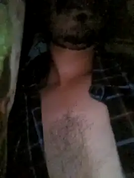 dreamtoungelick69 webcam