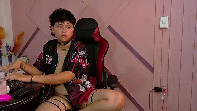 nikievanz - NikiEvanz's free webcam