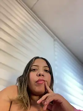 Webcam Model (AdaPink_)  is live.Free join now!