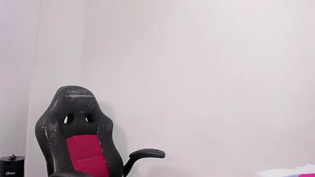 amaia_roush - Amaia_roush's free webcam