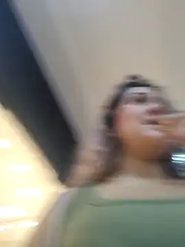 sara_smiiith211 (F young) - Public breast exhibition