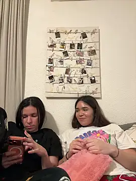 daniniescobarr - Daniniescobarr's free webcam - UK Sex Cams