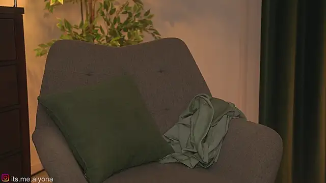 alyonaqueen_ - Alyonaqueen_'s free webcam - UK Sex Cams