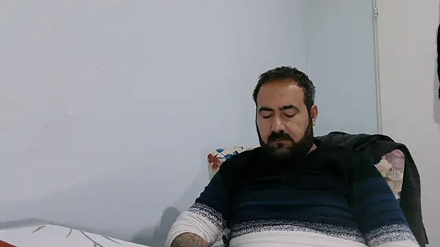 mio_jaks (Ask my age) - Does anyone want sperm? :wanker: