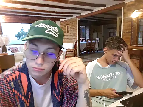 wargoods - WarGoods's free webcam - UK Sex Cams