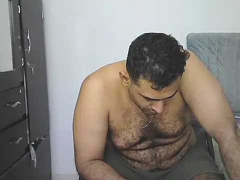 Live sex cam di AlphaLatinoBear