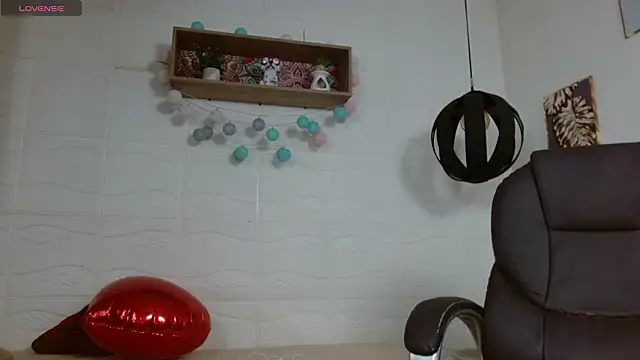 draxblade09 (M twink) - oil on my buttocks