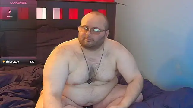 lefty15242 (Ask my age) - shirt off