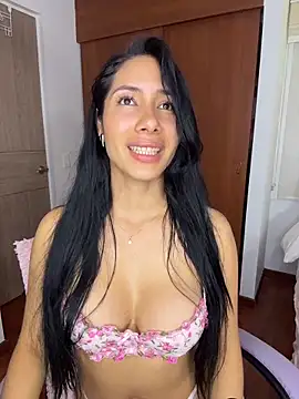 arianareynoldss - ArianaReynoldss's free webcam - UK Sex Cams