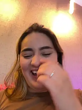 Antonella_Juliet... Live Webcam on Stripchat