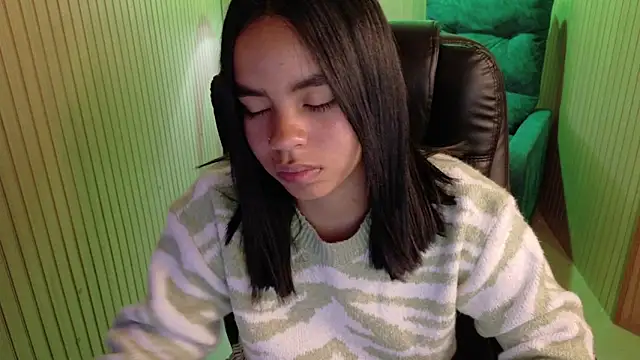 sofiamante_ - SofiaMante_'s free webcam - UK Sex Cams