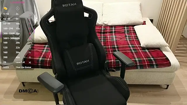 larstar01 (M young) - Happy Lars