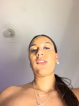 Webcam Model (MiilaBlake)  is live.Free join now!